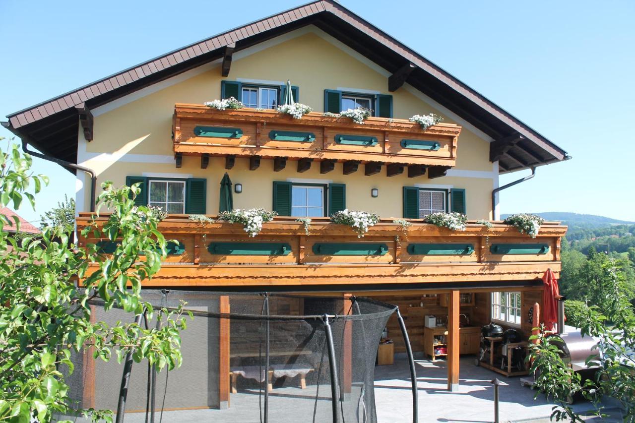 Pension Winter Zell am Moos Exterior photo